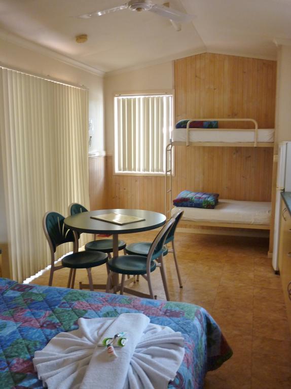 Roma Big Rig Tourist Park Hotel Eksteriør billede