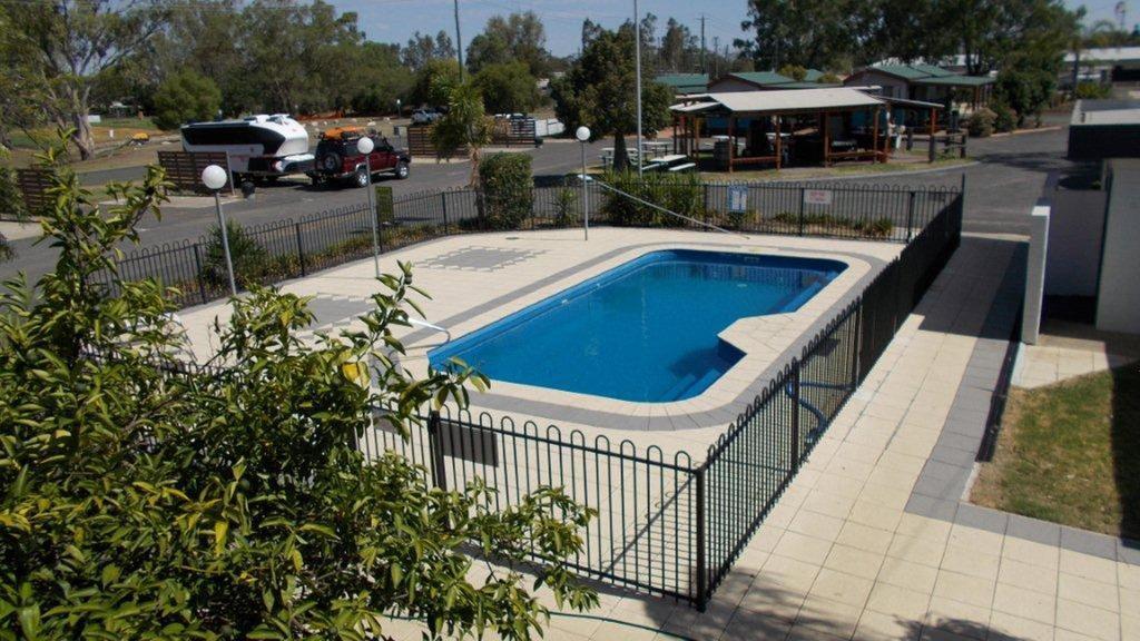 Roma Big Rig Tourist Park Hotel Eksteriør billede